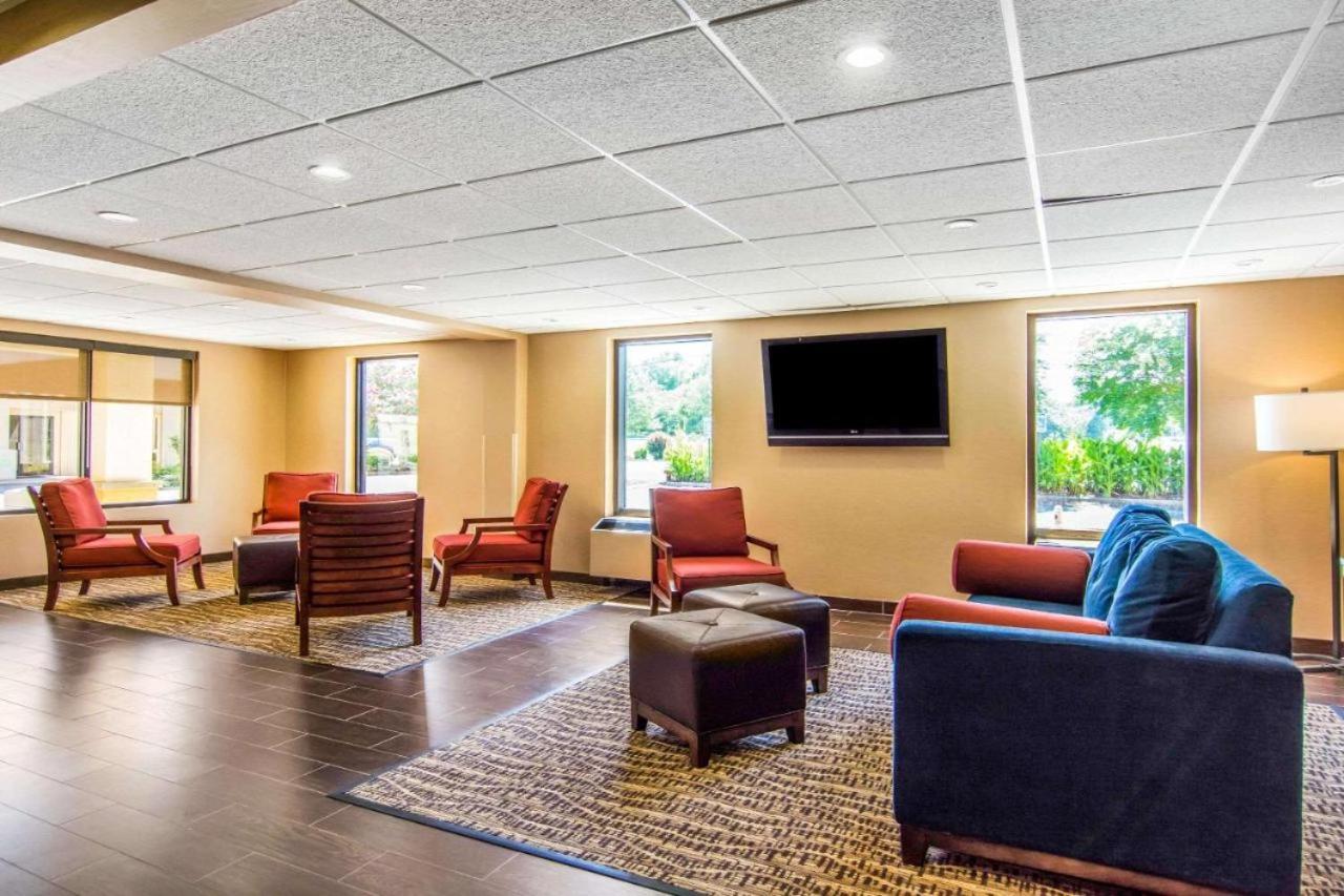 Mulberry Inn Newport News Buitenkant foto